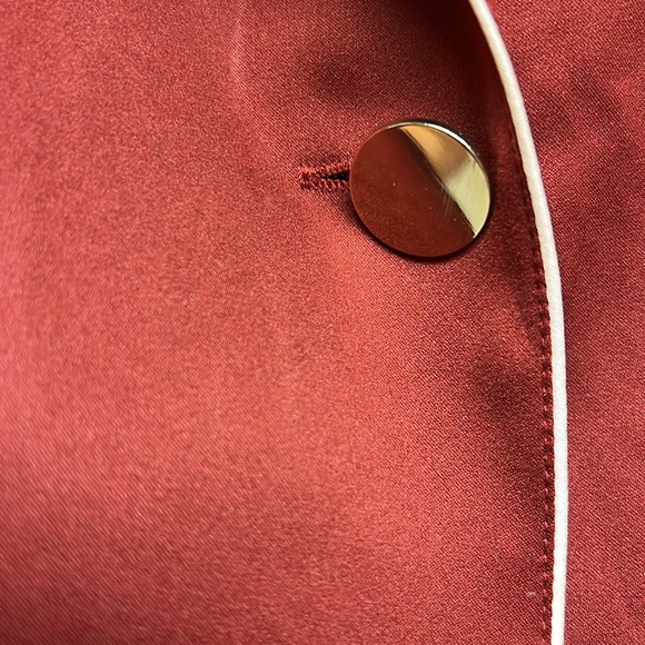 Bed to brunch roses embroidered top - Picture 5 of 13